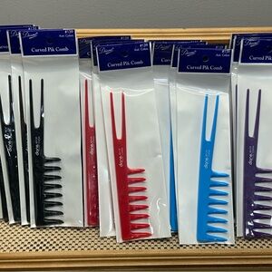 Lot of 16 new Diane Curved Pik Combs